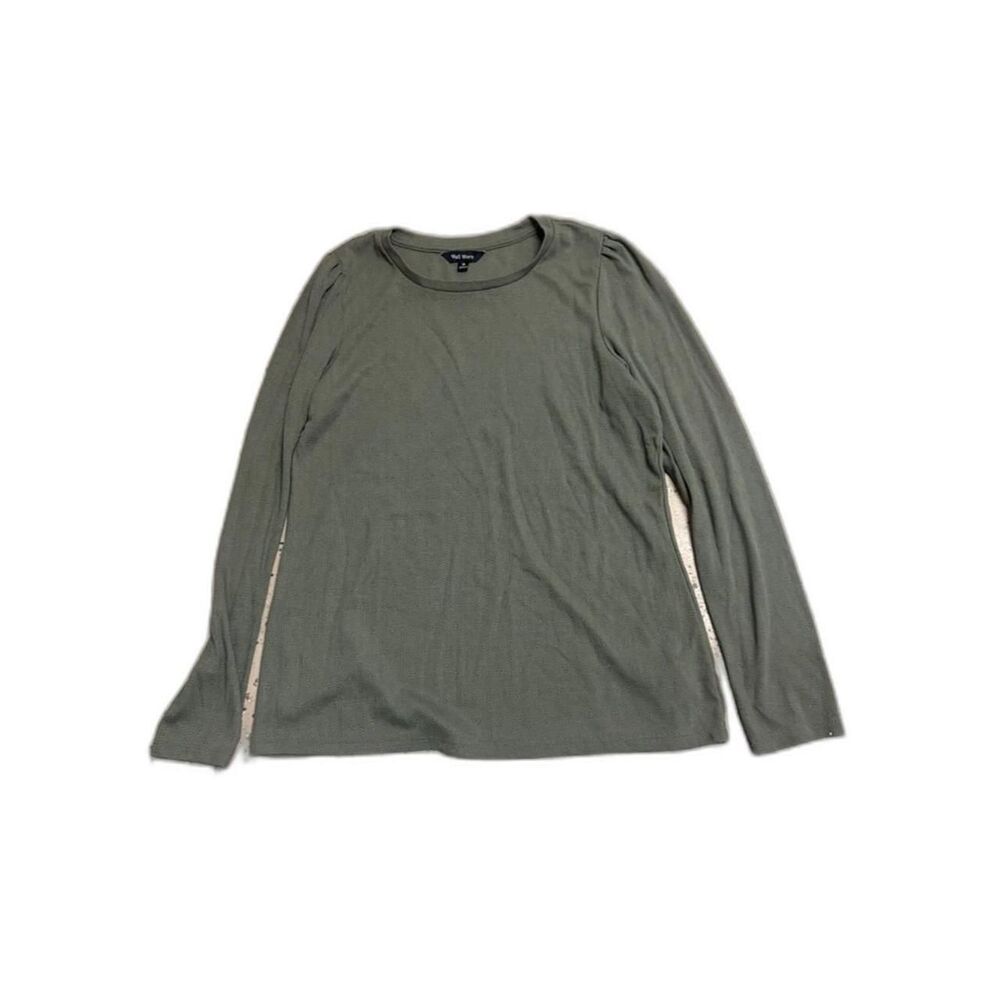 Madewell long-sleeve tee in olive.